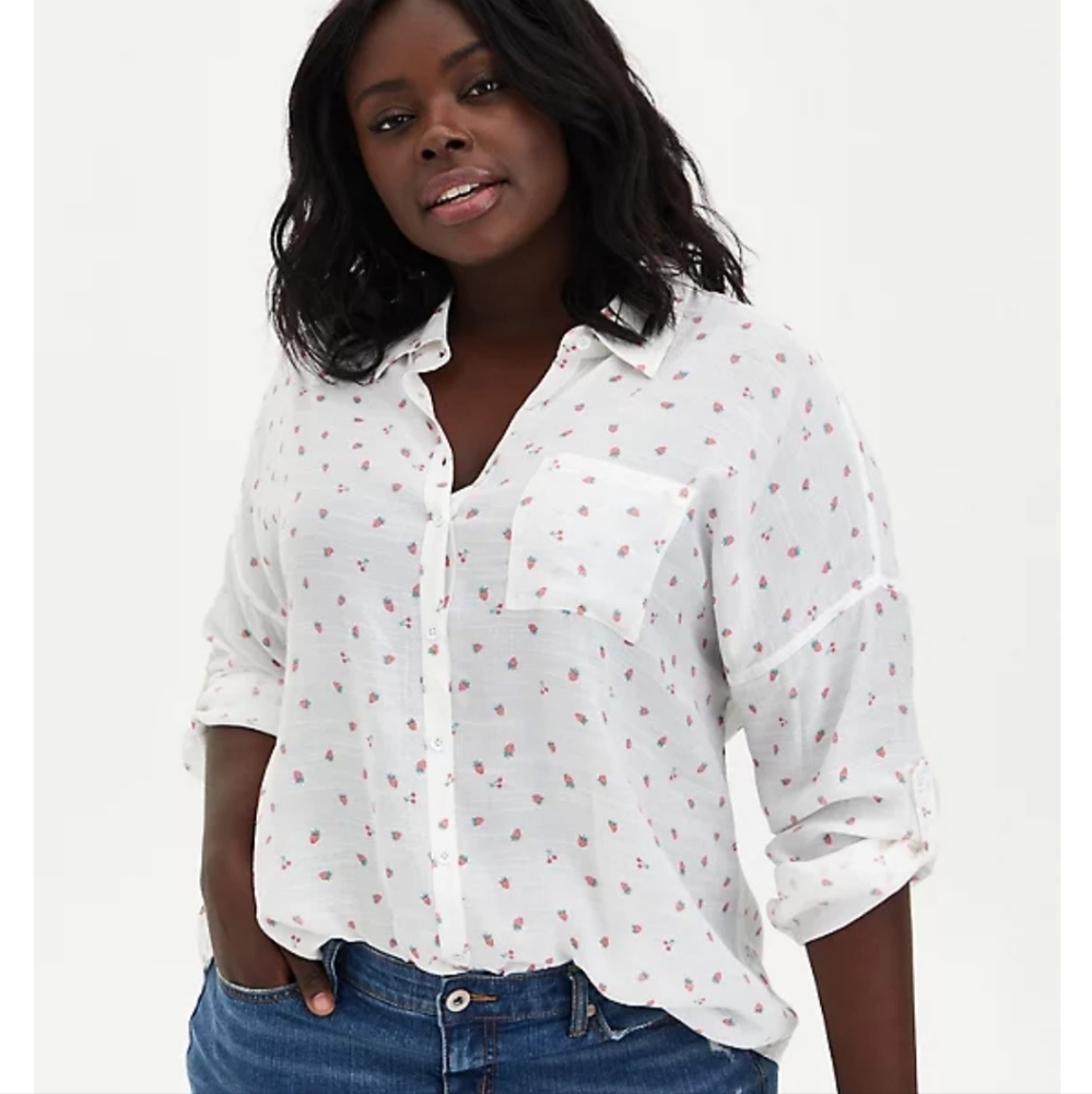Torrid Drop Shoulder Button Front Top Strawberries Ivory